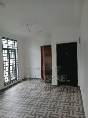1bdrm Room & Parlour in Malejor School for rent