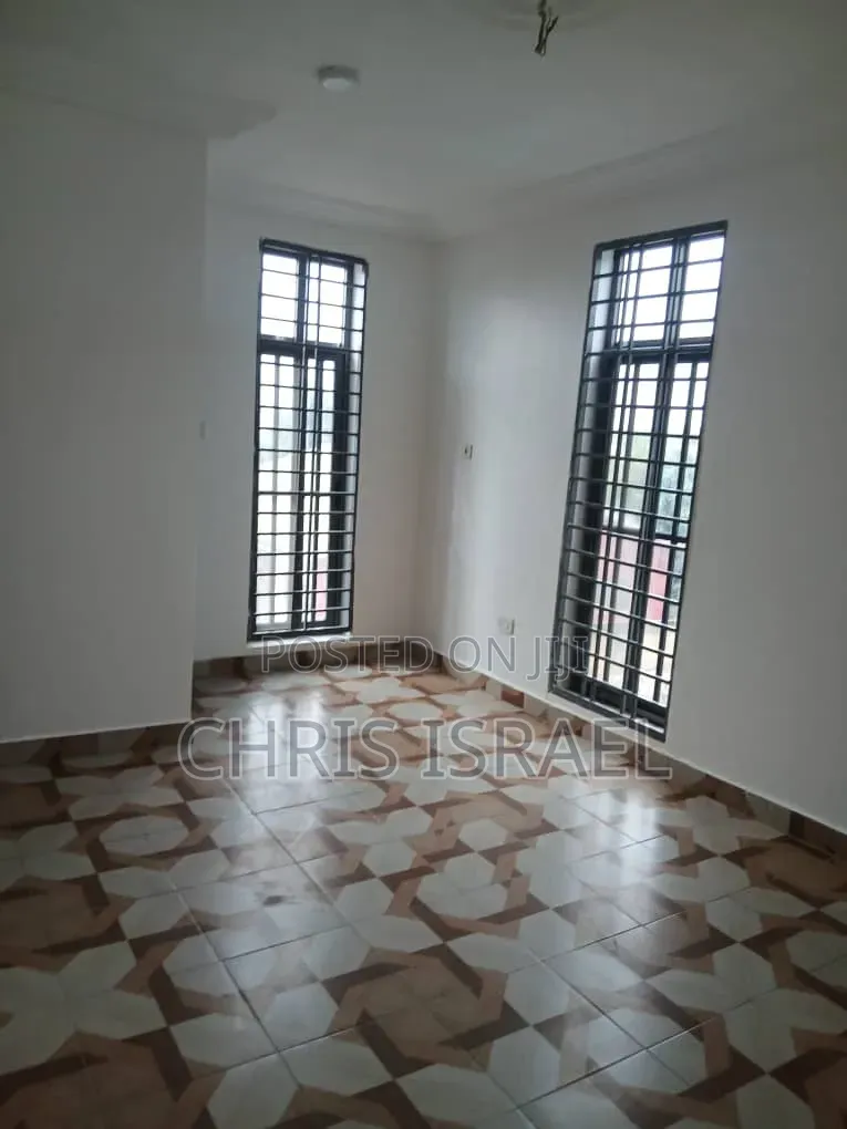 1bdrm Room & Parlour in Malejor School for rent