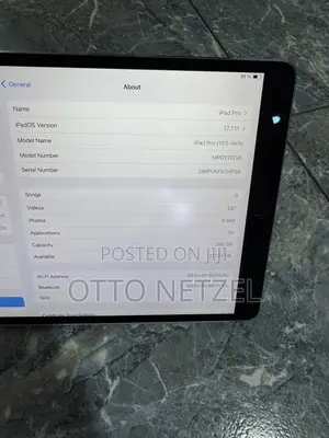 Apple iPad Pro 10.5 (2017) 256 GB Gray