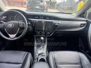 Toyota Corolla 2017 Gray
