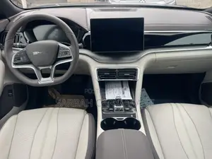 BYD Song Plus DM-i 2024 Silver