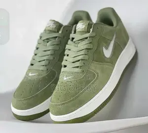 Green Nike Airforce 1 (Sued and Leather )
