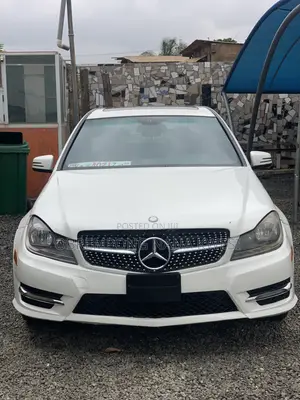 Mercedes-Benz C250 2014 White