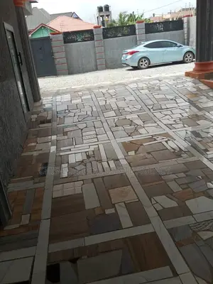2bdrm Apartment in Chislon Brokers, Millenium City for rent