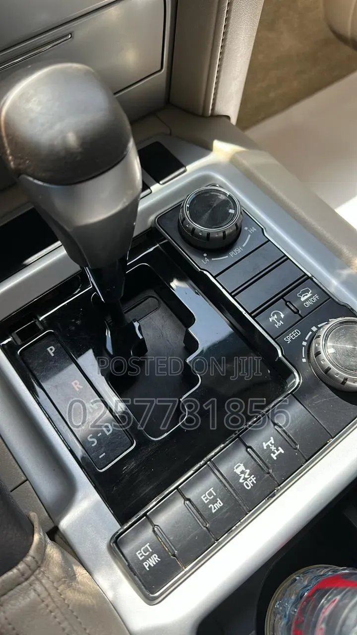 Toyota Land Cruiser 2018 Black