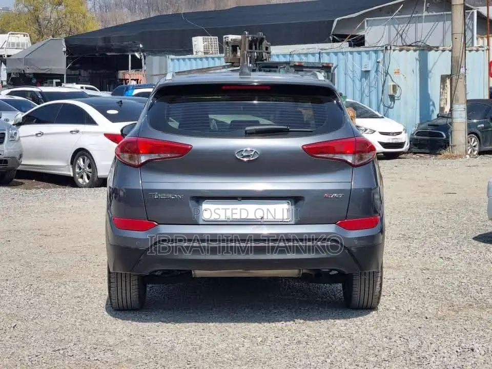 Hyundai Tucson 2016 Gray