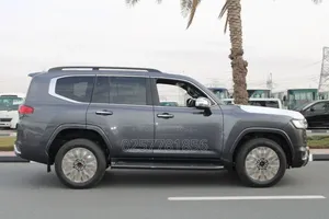 New Toyota Land Cruiser 2025 Gray