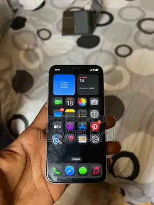 Apple iPhone XS 64 GB White