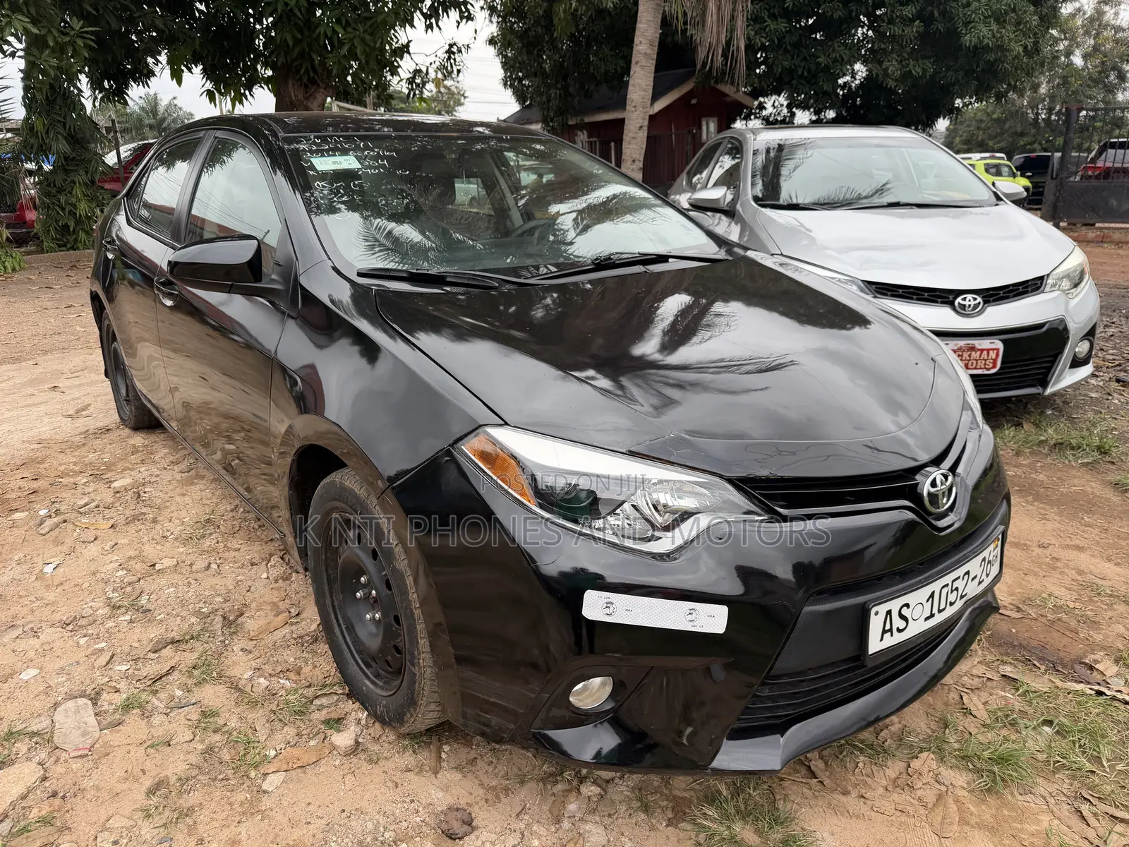 Toyota Corolla LE 4dr Sedan (1.8L 4cyl CVT) 2015 Black