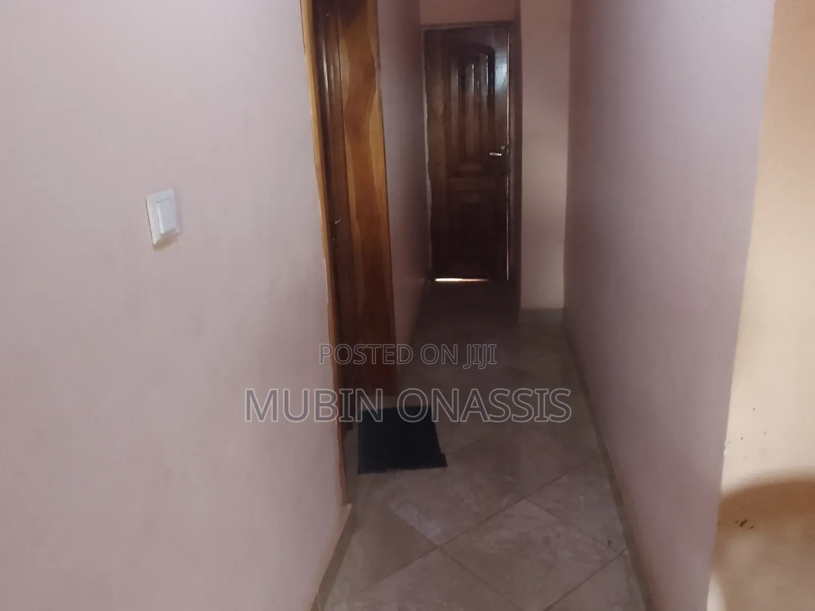 2bdrm Apartment in Items Property, Housing Down for rent