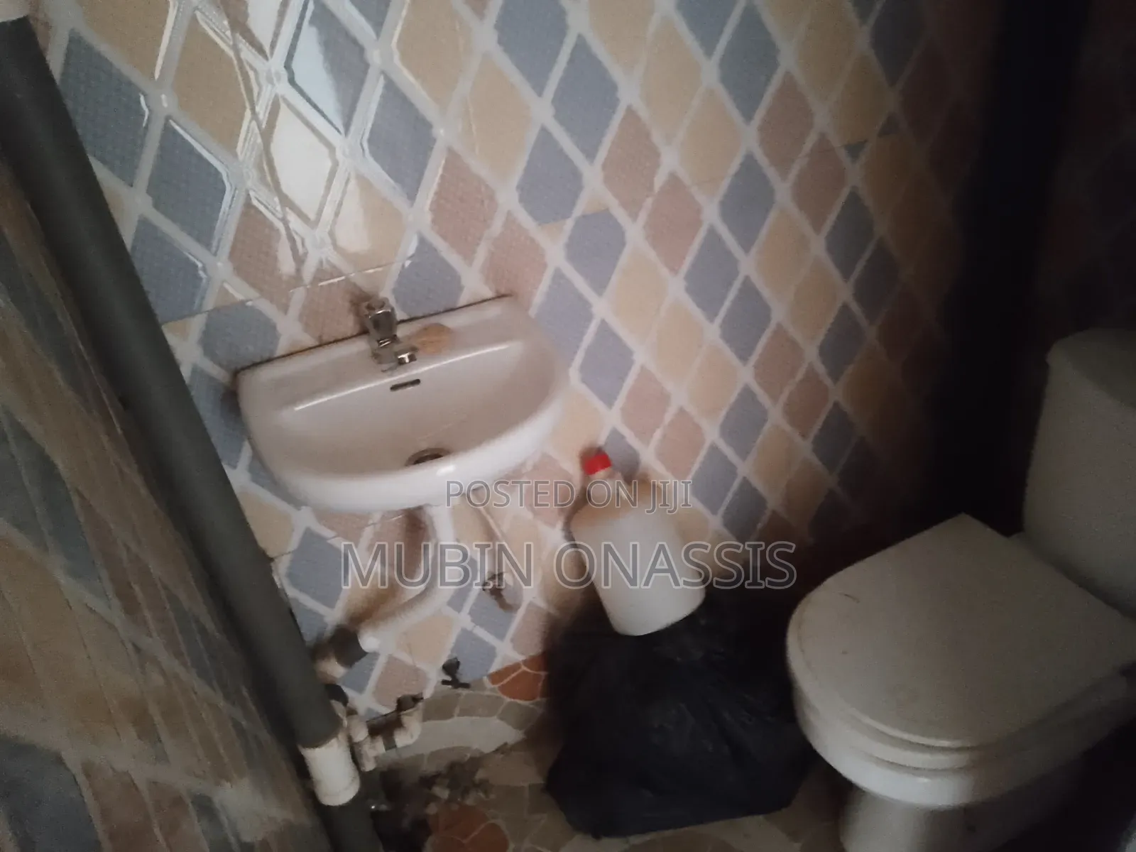 2bdrm Apartment in Items Property, Housing Down for rent