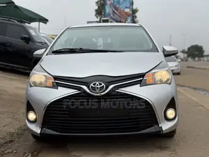 Toyota Yaris LE Hatchback 5dr 2016 Silver