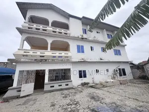9bdrm House in Gomoa East for sale