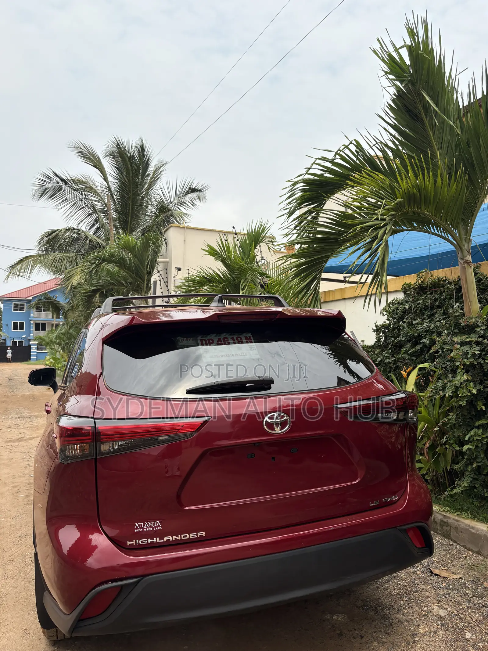 Toyota Highlander LE 2022 Red