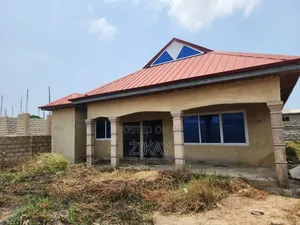 3bdrm House in Tetegu for sale