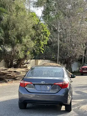 Toyota Corolla LE ECO 4dr Sedan (1.8L 4cyl CVT) 2017