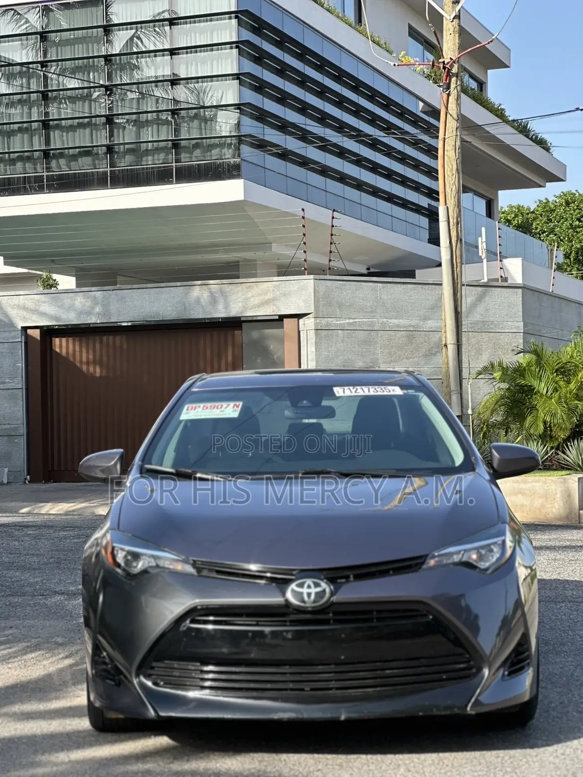 Toyota Corolla LE ECO 4dr Sedan (1.8L 4cyl CVT) 2017