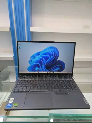 New Laptop Lenovo Legion 7 16GB Intel Core i7 SSD 1T