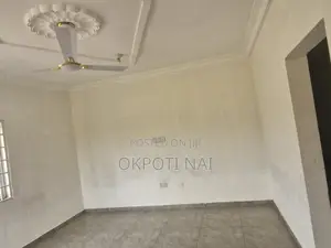 3bdrm House in Near Hfc Estate, Community 25 for sale