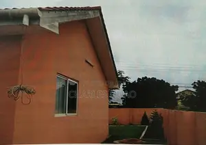 3bdrm House in Low Cost, Effutu Municipal for sale