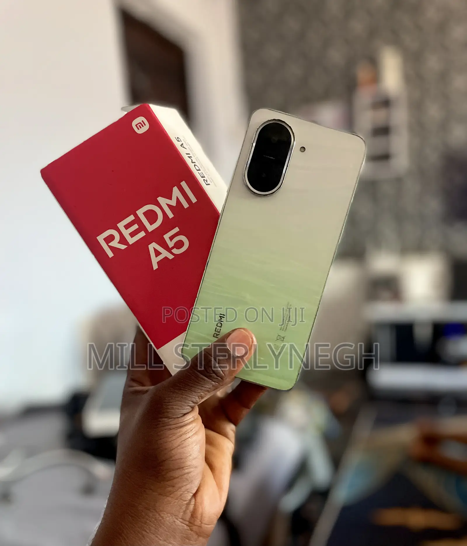 Mobile Phone 64 GB Red