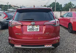 Toyota RAV4 XLE AWD (2.5L 4cyl 6A) 2016 Red