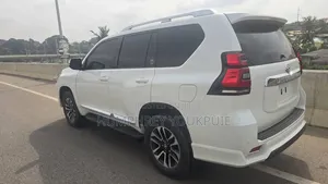 Toyota Land Cruiser Prado 2016 White