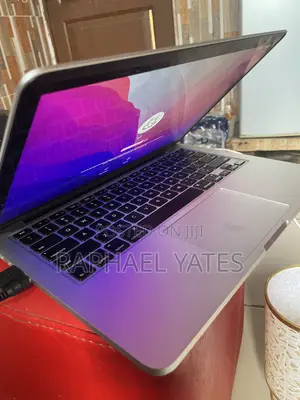 Laptop Apple MacBook Pro 8GB Intel HDD 32GB
