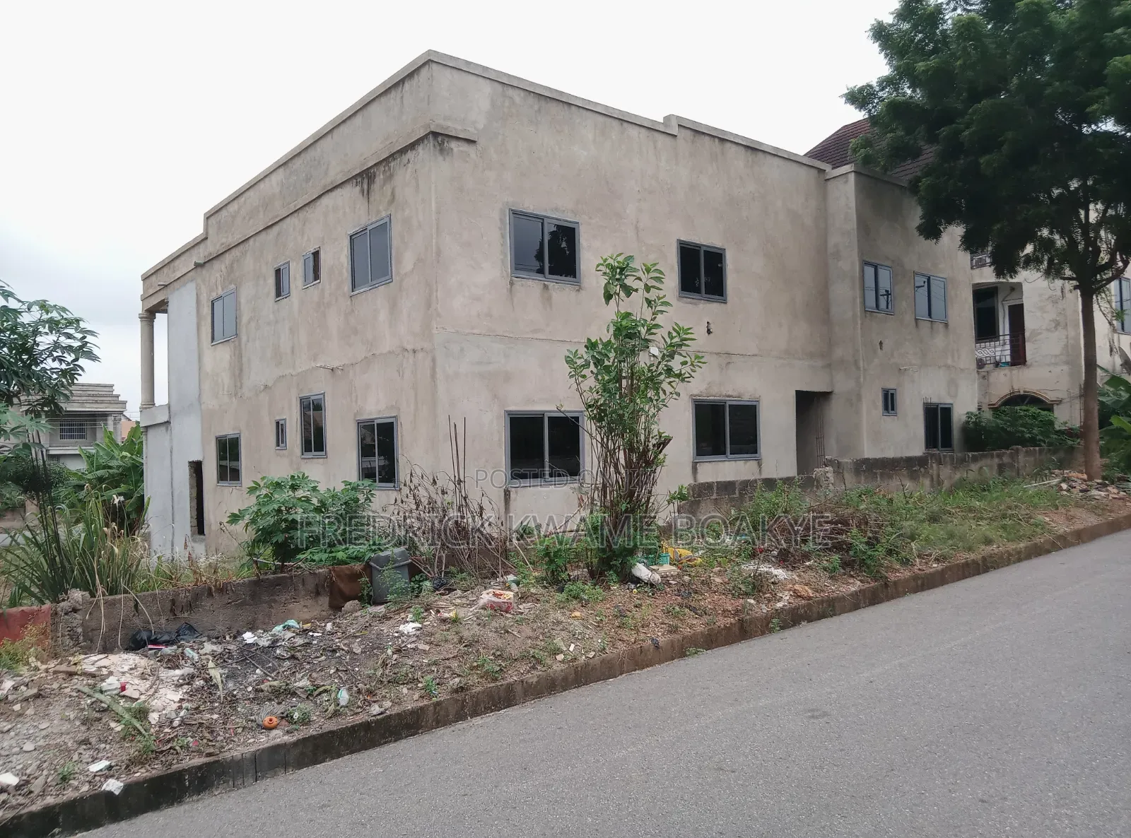 5bdrm House in Brother K Estate, Kumasi Metropolitan for sale