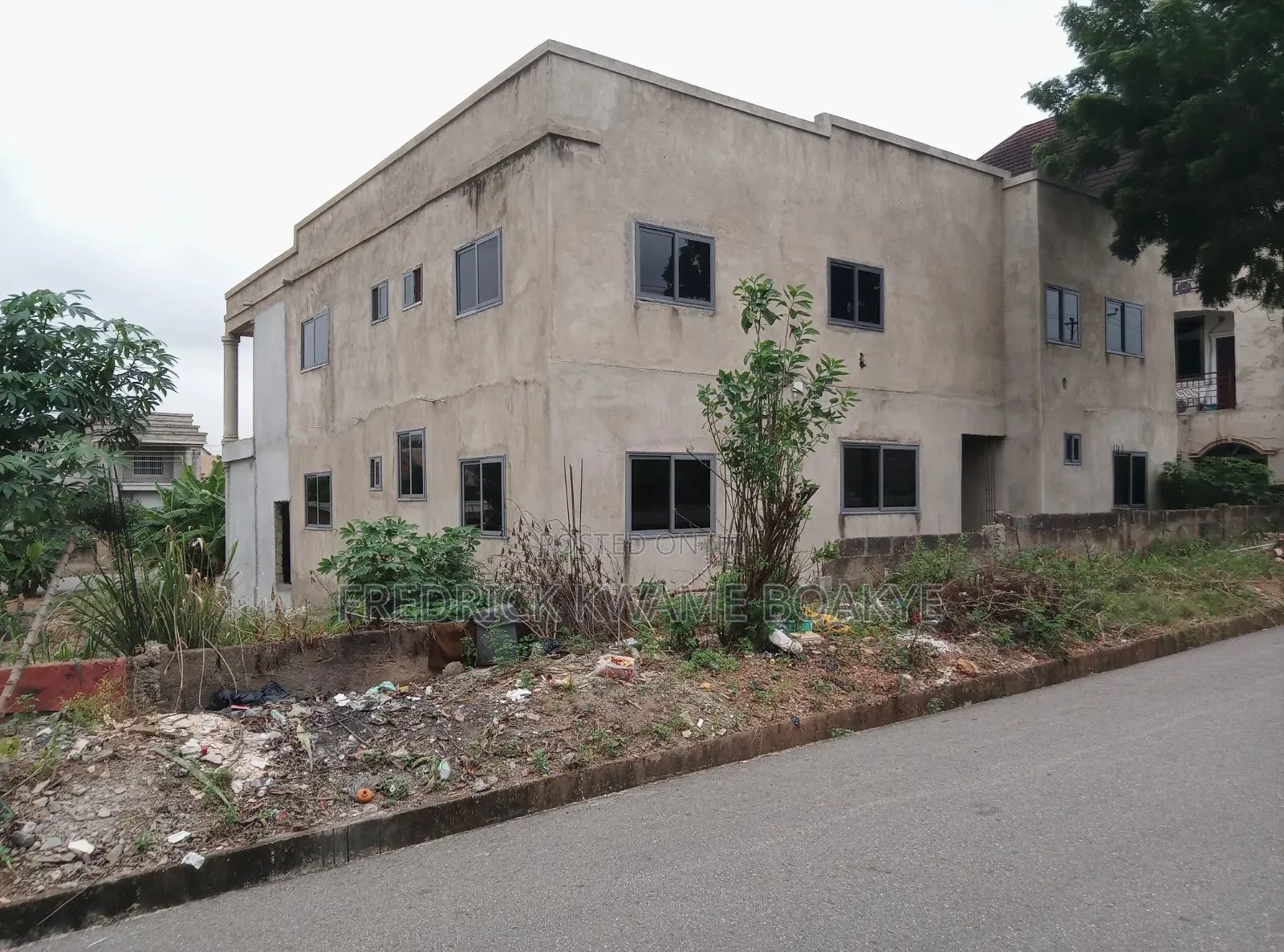 5bdrm House in Brother K Estate, Kumasi Metropolitan for sale