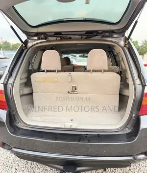 Toyota Highlander 3.5L 4WD 2013 Black