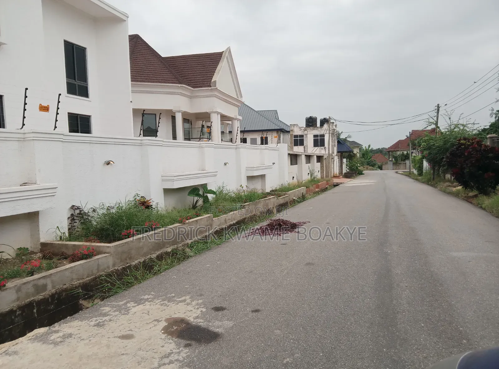 5bdrm House in Brother K Estate, Kumasi Metropolitan for sale