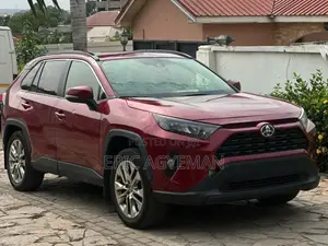 Toyota RAV4 2019 Red