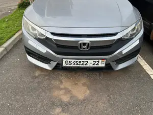 Honda Civic EX 4dr Hatchback (1.5L 4cyl) 2017 Gray