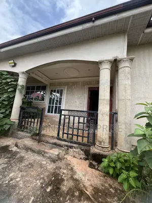 3bdrm House in Nkoranza, Amansie West for sale