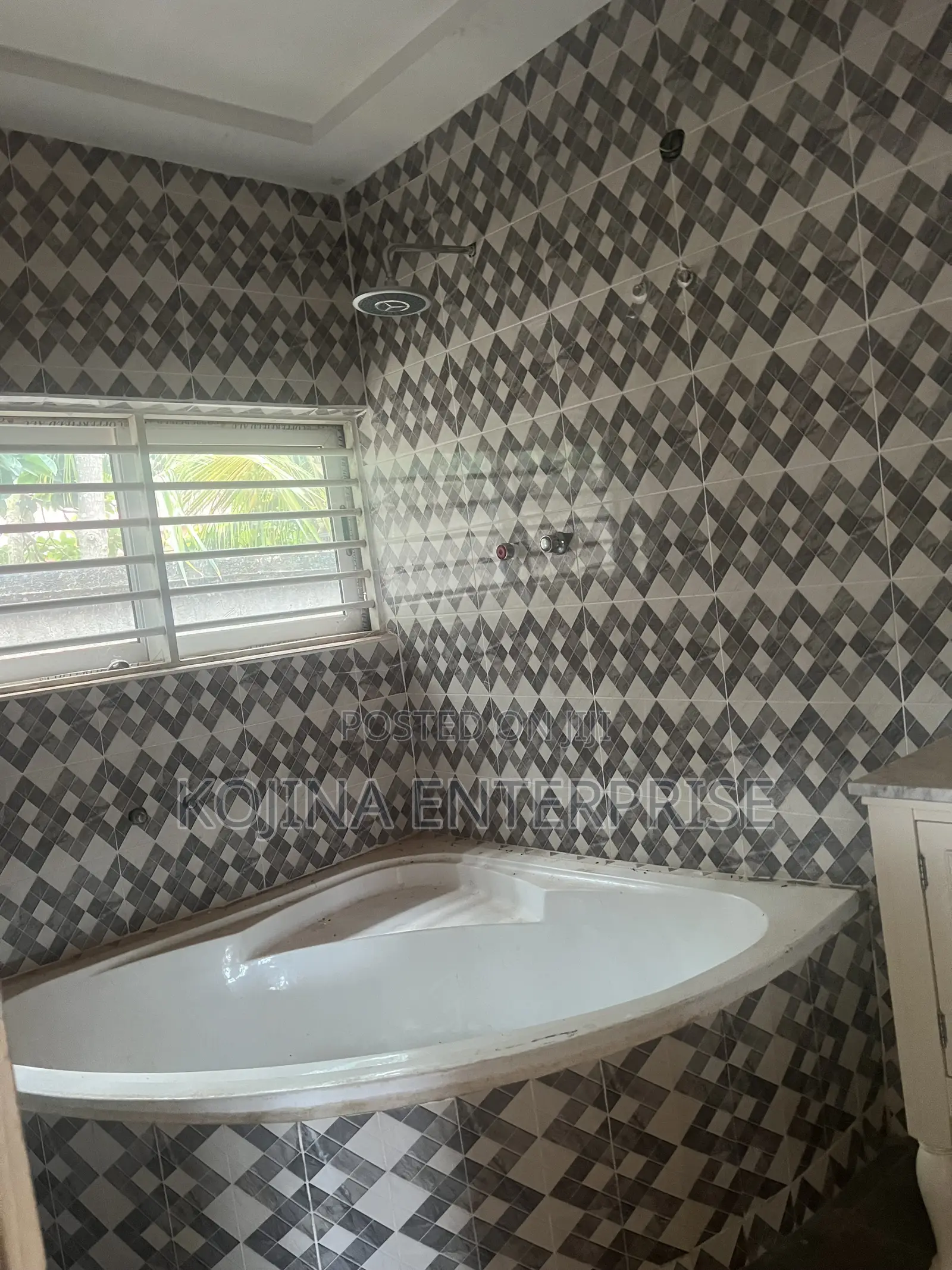 3bdrm House in Nkoranza, Amansie West for sale