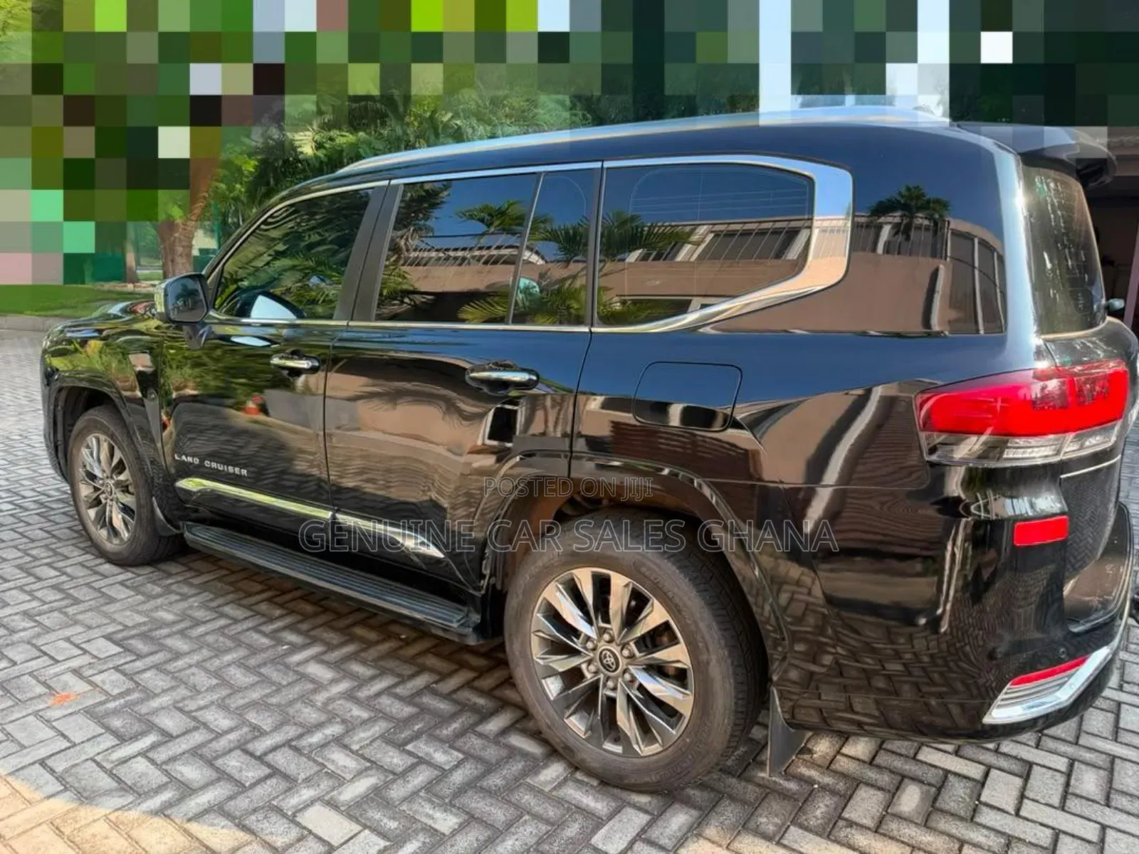 Toyota Land Cruiser LC300 2024 Black
