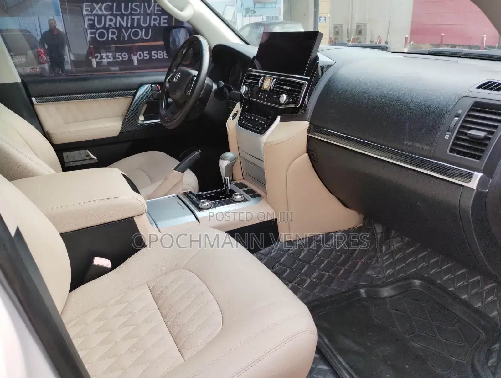 Toyota Land Cruiser 2018 White