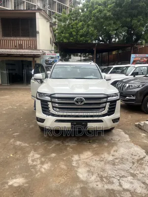 New Toyota Land Cruiser 2024 White