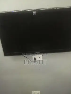 Samsung 40 Inches TV