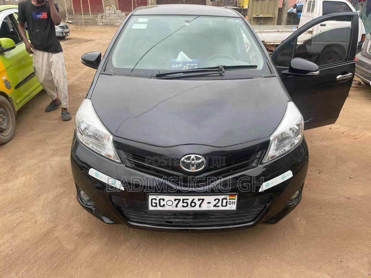 Toyota Vitz 2012 Black