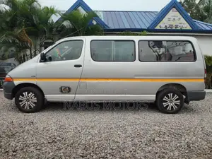 Toyota HiAce 2009 Silver