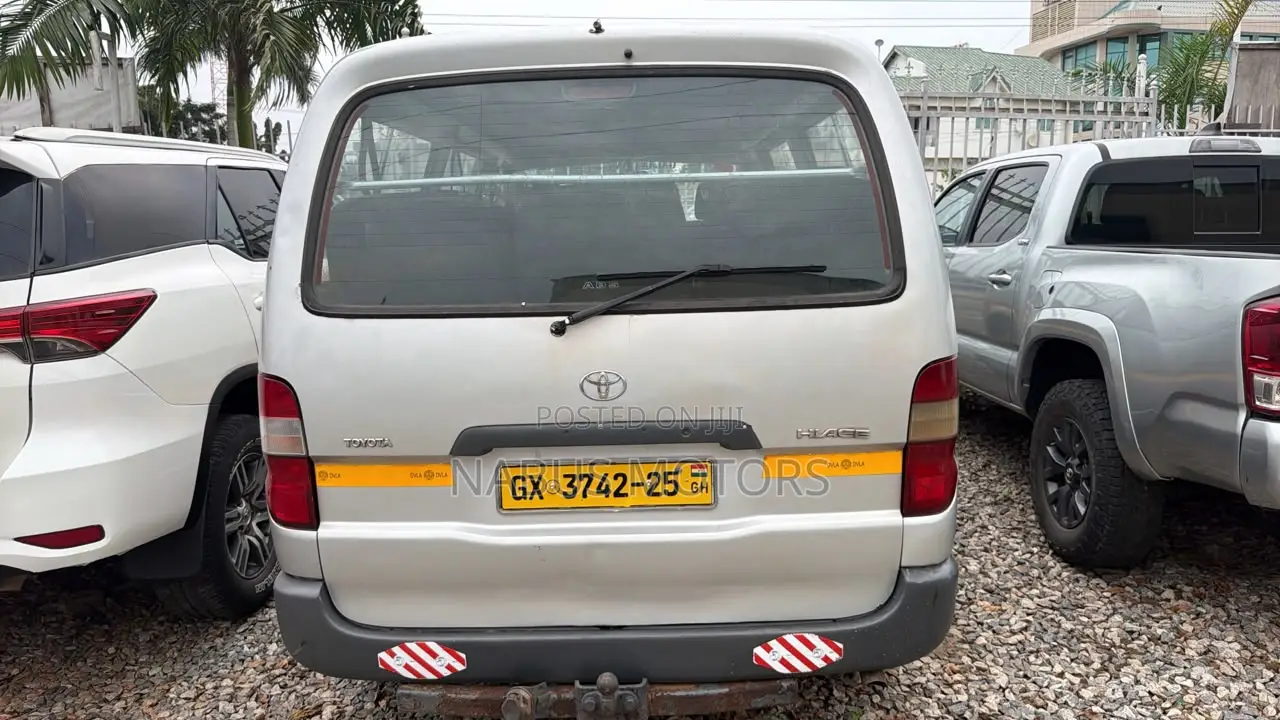 Toyota HiAce 2009 Silver