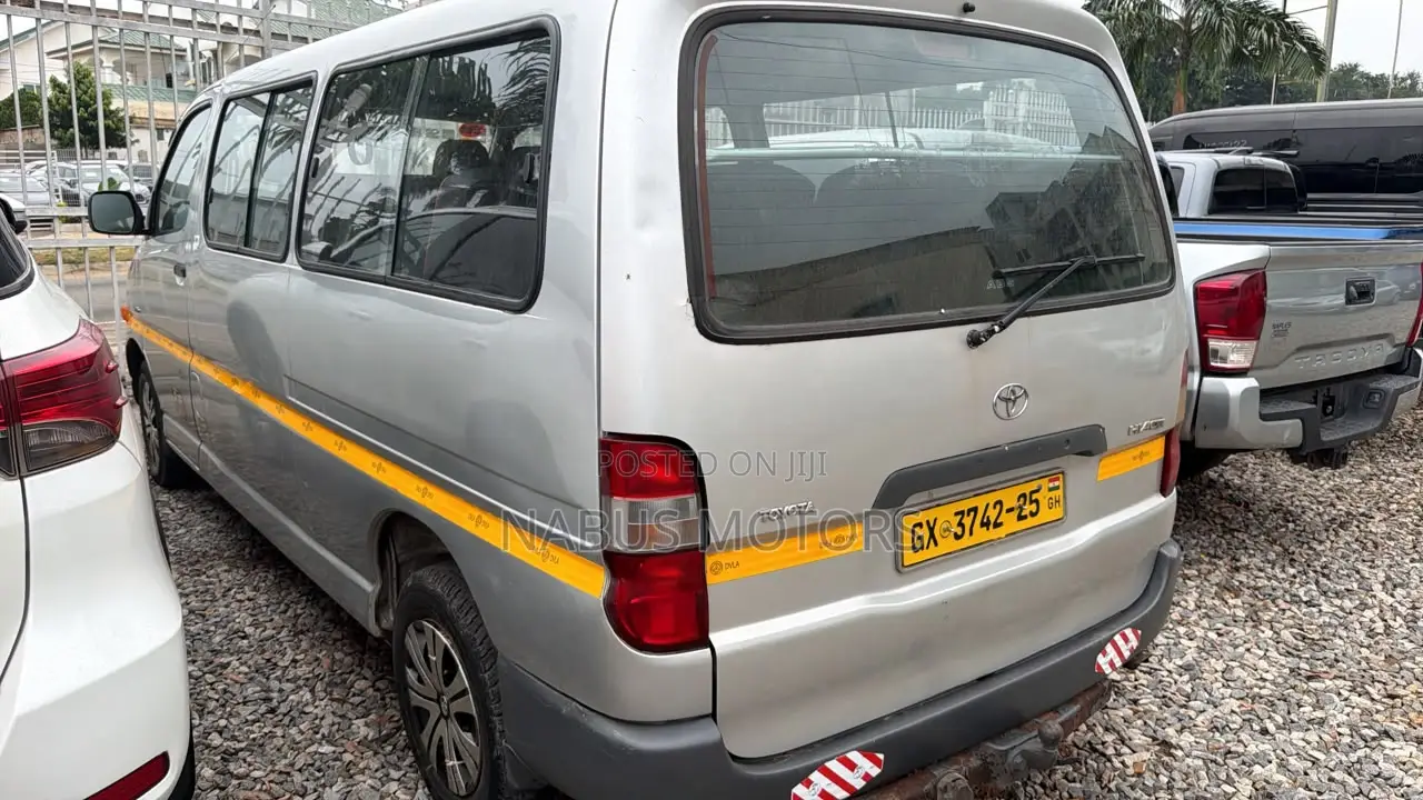 Toyota HiAce 2009 Silver