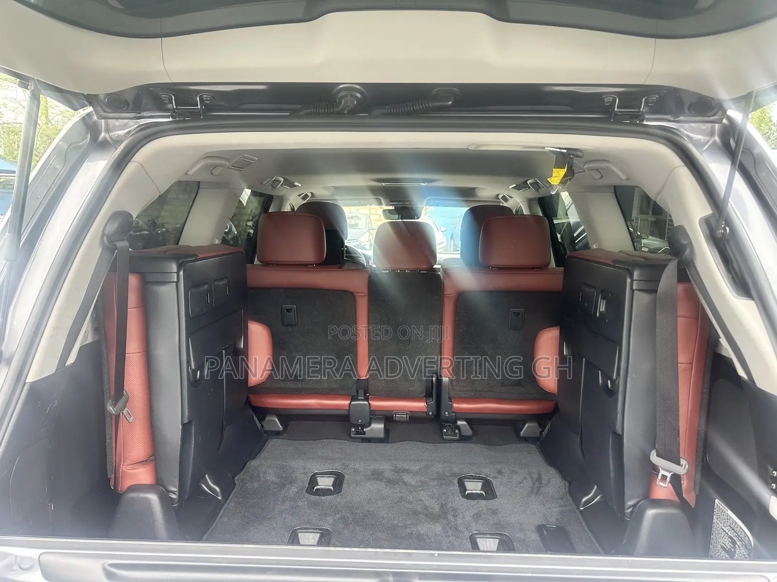 Lexus LX 570 AWD 2020 Gray