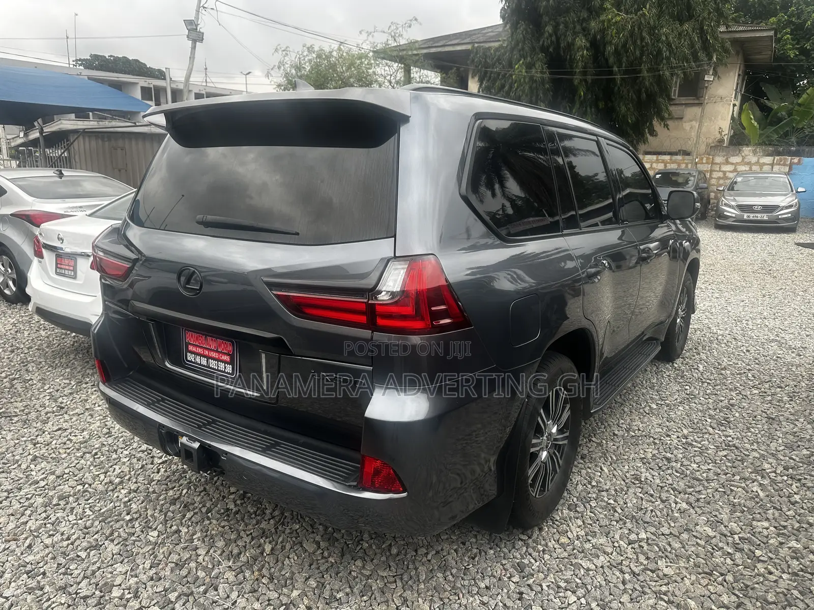 Lexus LX 570 AWD 2020 Gray