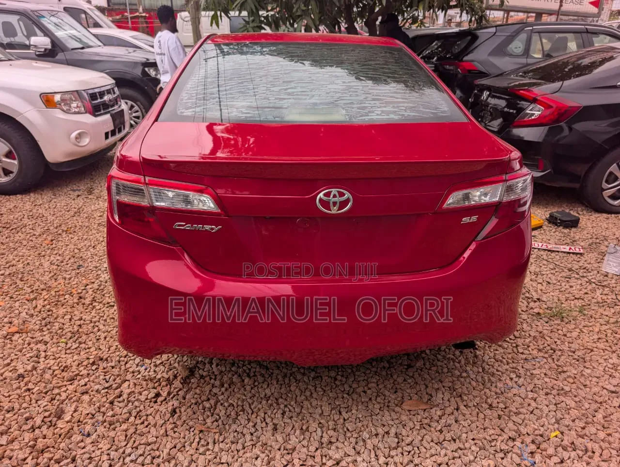 Toyota Camry 2012 Red