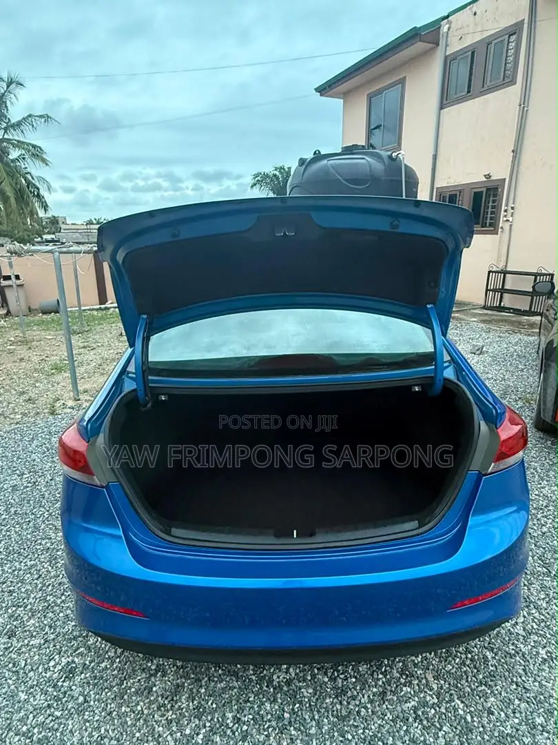 Hyundai Elantra 2018 Blue