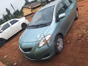 Toyota Belta 2010 Green