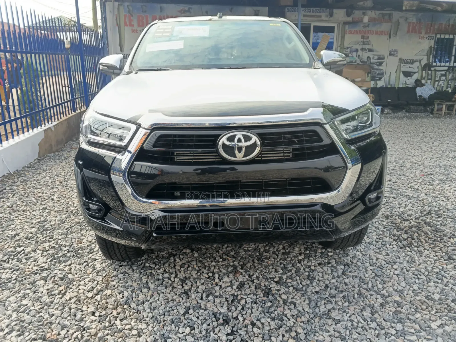 Toyota Hilux 2025 Black